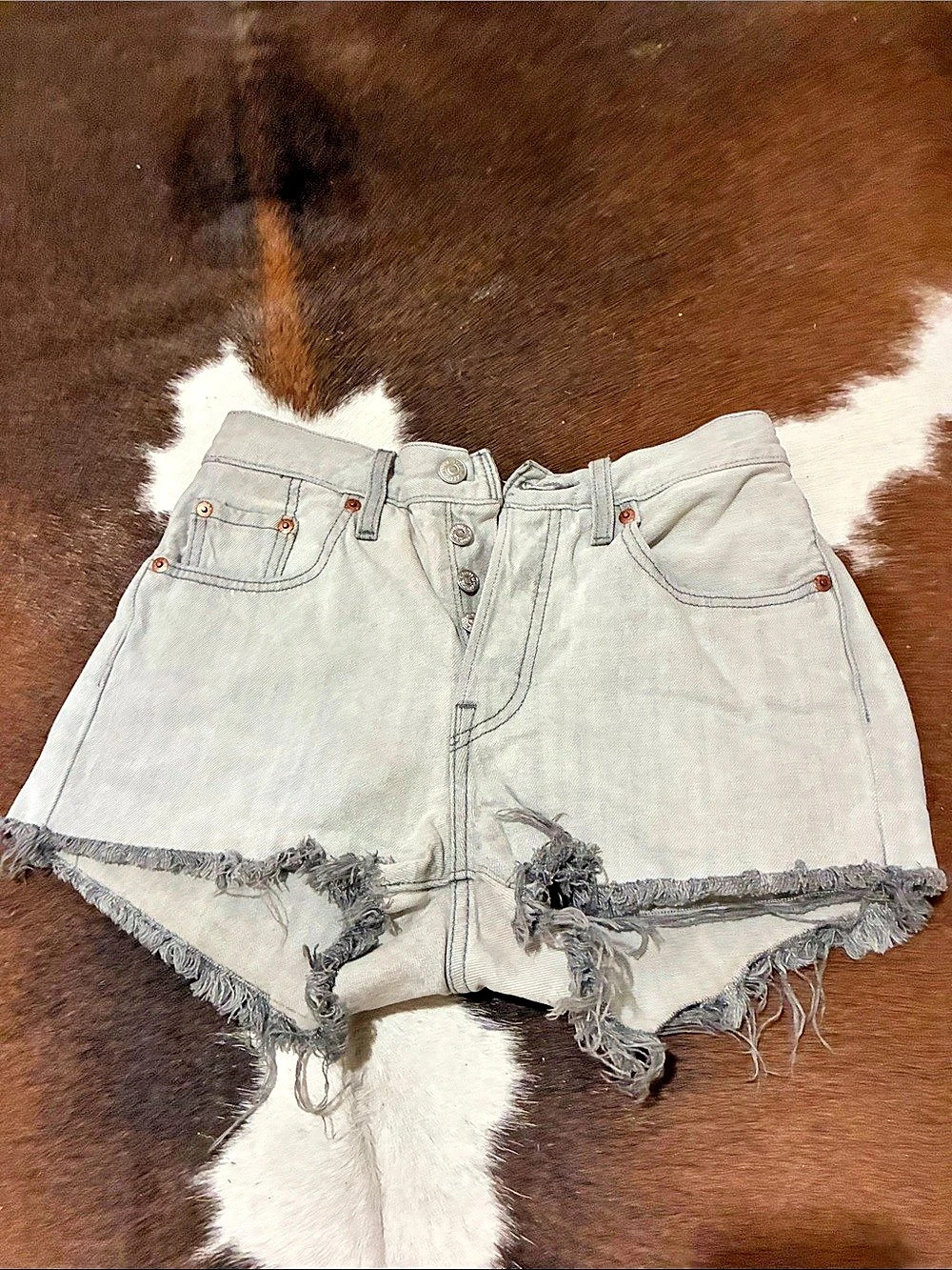 Levi's 501 Original High-Rise Cut-Off Denim Shorts Waist 25